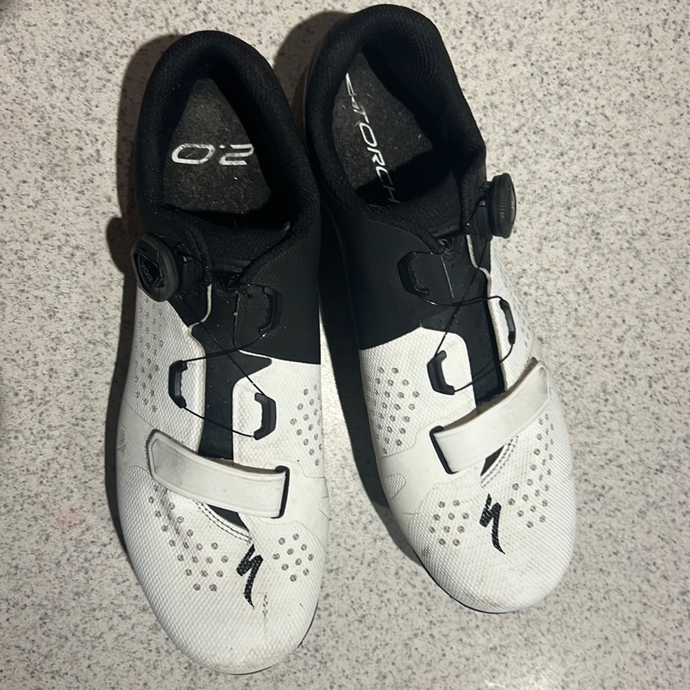 Specialized bicycling equipment bundle.  Shoes. Helmet. (Gloves FREE)